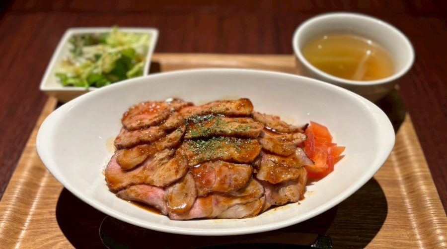 【Kamiichi：今週の週替わりランチ】豚肩ロースの自家製ローストポークボウル（1,100円）