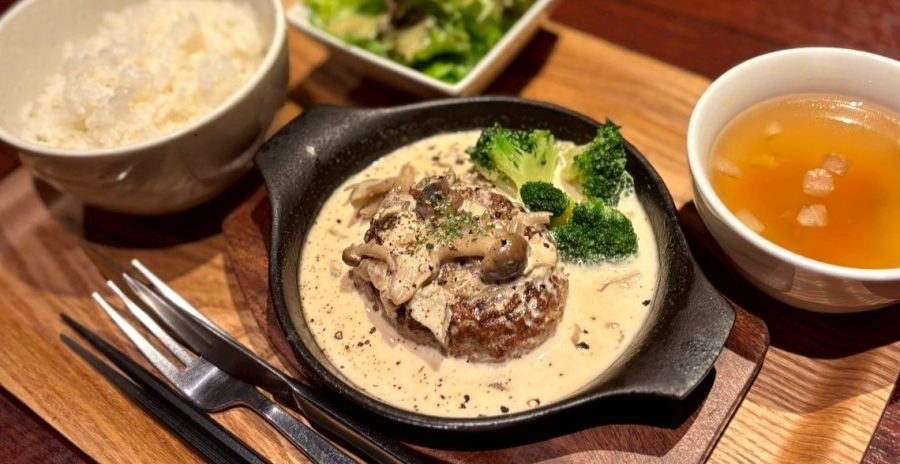 【Kamiichi:今週の週替わりランチ】特製ハンバーグ ~きのこクリームソース~(1,300円)
